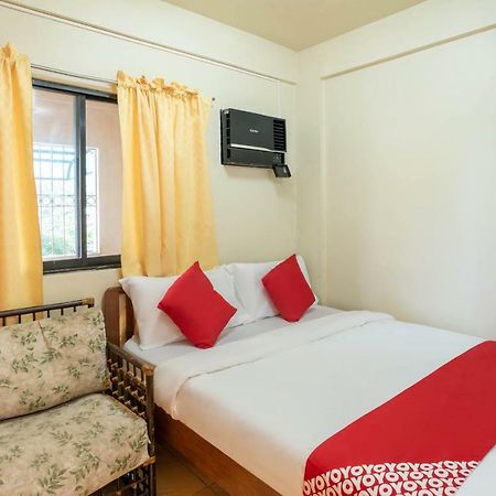 Conrado'S Apartelle Paranaque City ภายนอก รูปภาพ